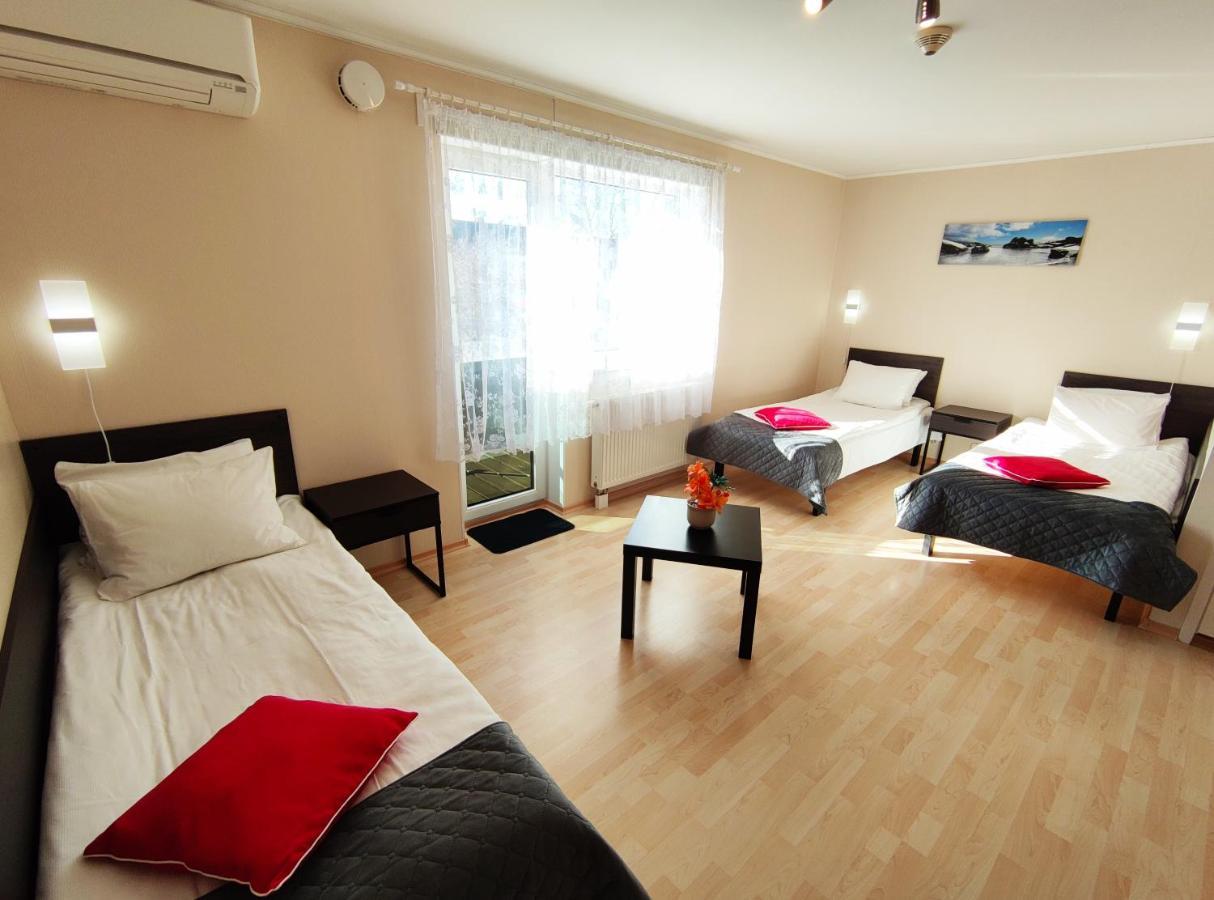 Aisa Guesthouse 페르누 외부 사진