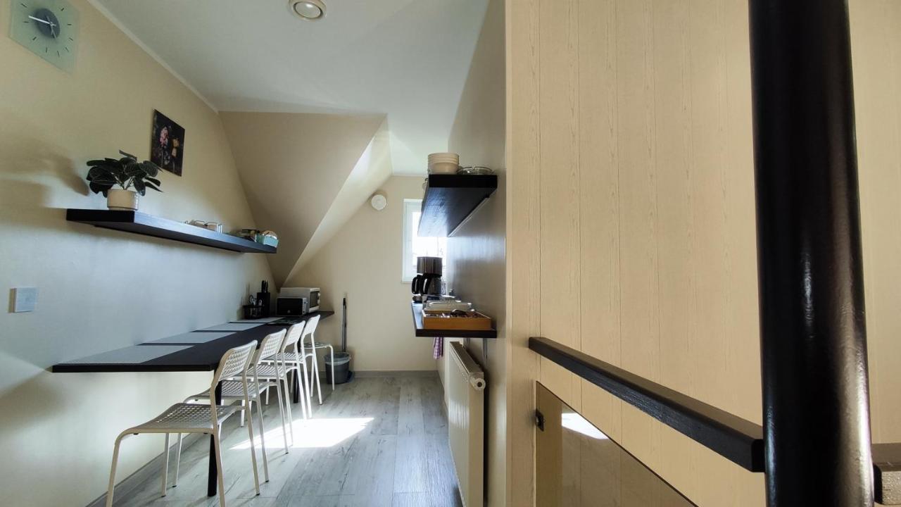 Aisa Guesthouse 페르누 외부 사진